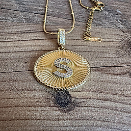 Çelik Taşlı S Harfli Kolye