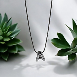 Gümüş Renk A Harfli Çelik Balon Kolye