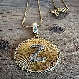 Çelik Taşlı Z Harfli Kolye