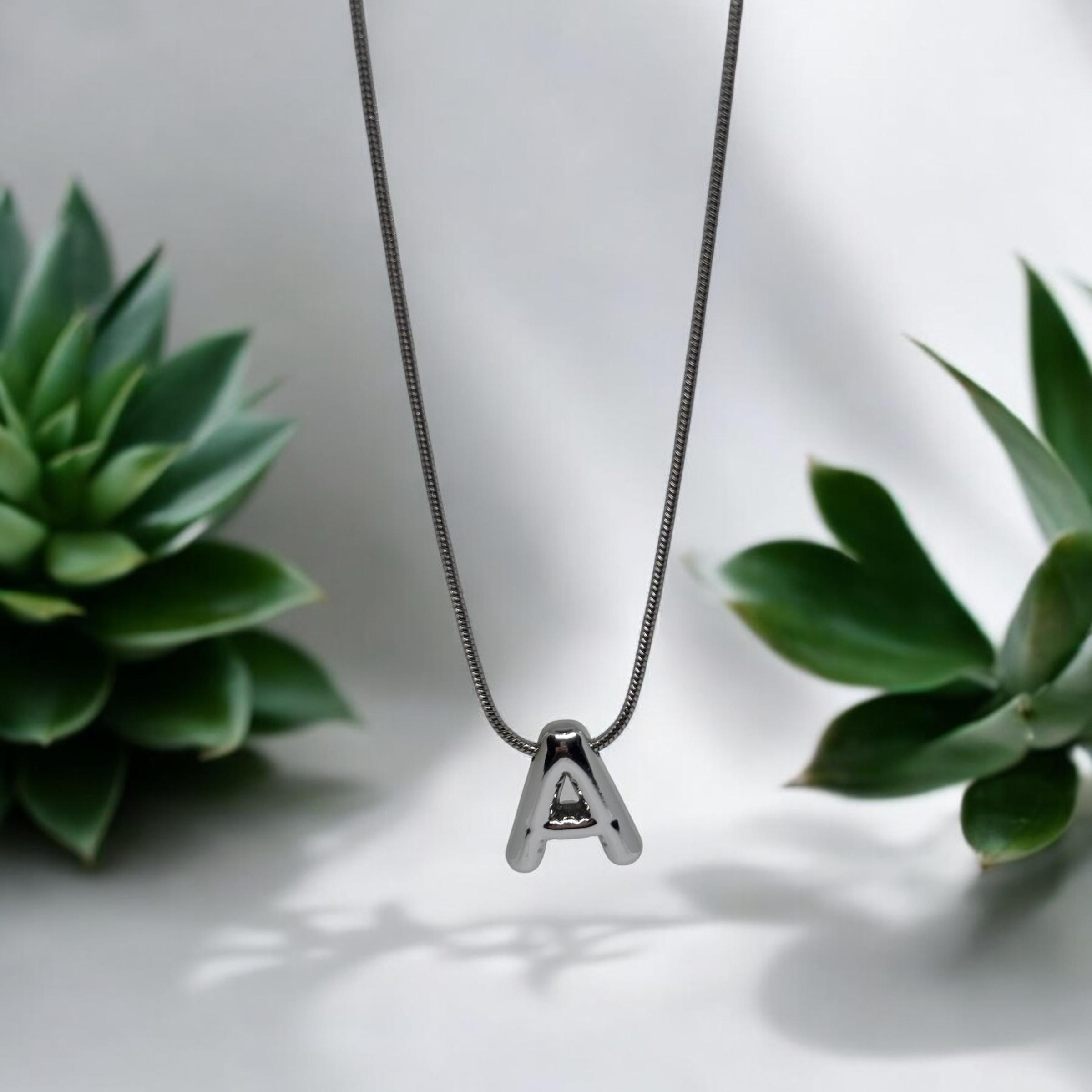 Gümüş Renk A Harfli Çelik Balon Kolye