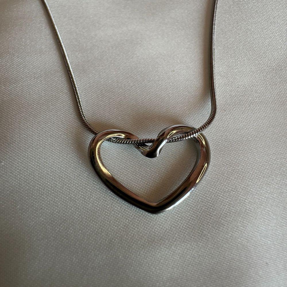 Çelik Düğüm Kalp Kolye